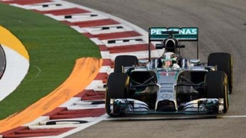 Formula 1 Singapore 2014: Hamilton conquista la pole