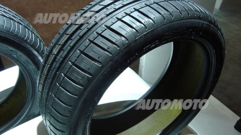 Michelin: in arrivo pneumatici che si riparano da soli dalle forature