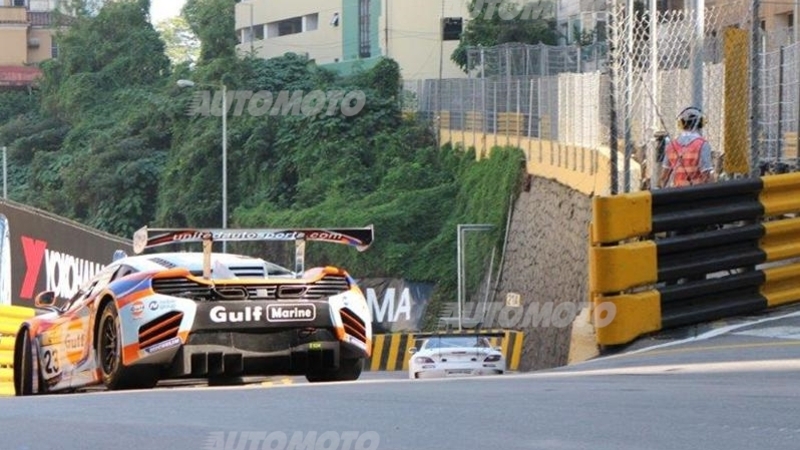 Dalle auto alle moto: il folle weekend di corsa a Macao