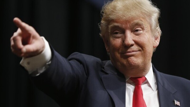 BMW, Trump minaccia: dazi del 35% su Serie 3 prodotte in Messico