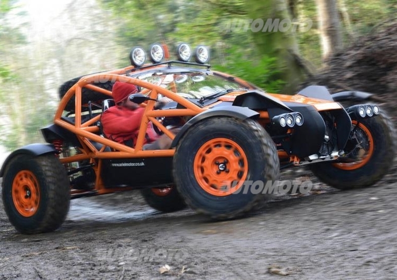 Ariel Nomad: tanto divertimento in off-road con la trazione posteriore