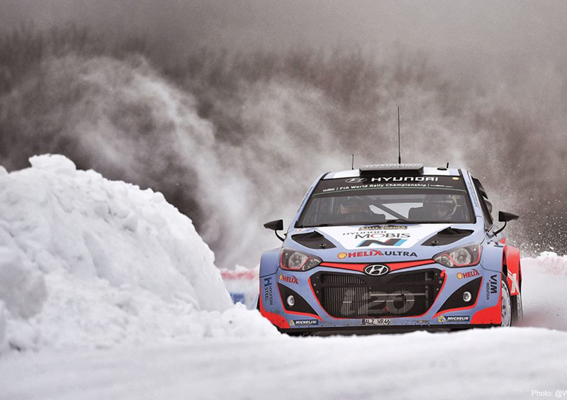 WRC 2015, Svezia, 2a tappa: Neuville (Hyundai) leader della corsa. Dietro le VW