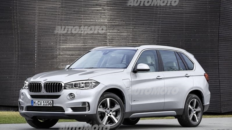 BMW X5 xDrive40e: ibrido plug-in da 313 CV