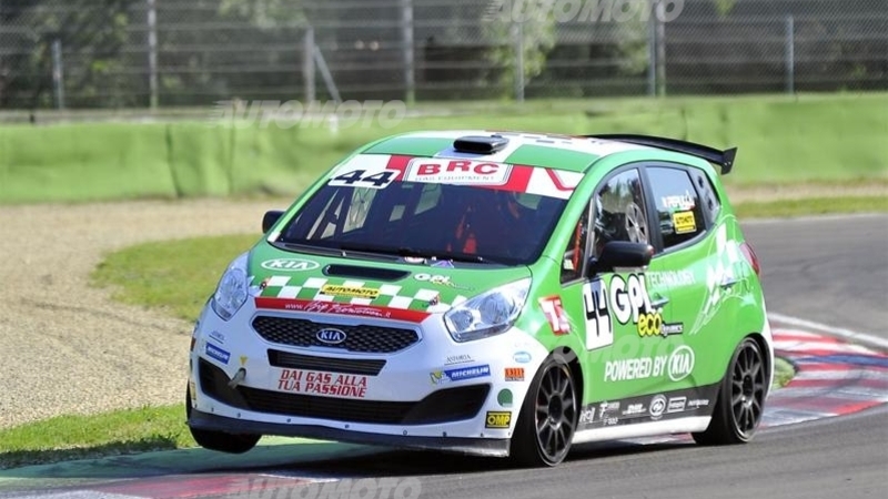 Green Hybrid Cup 2015: proseguono i test ufficiali delle Kia Venga a GPL