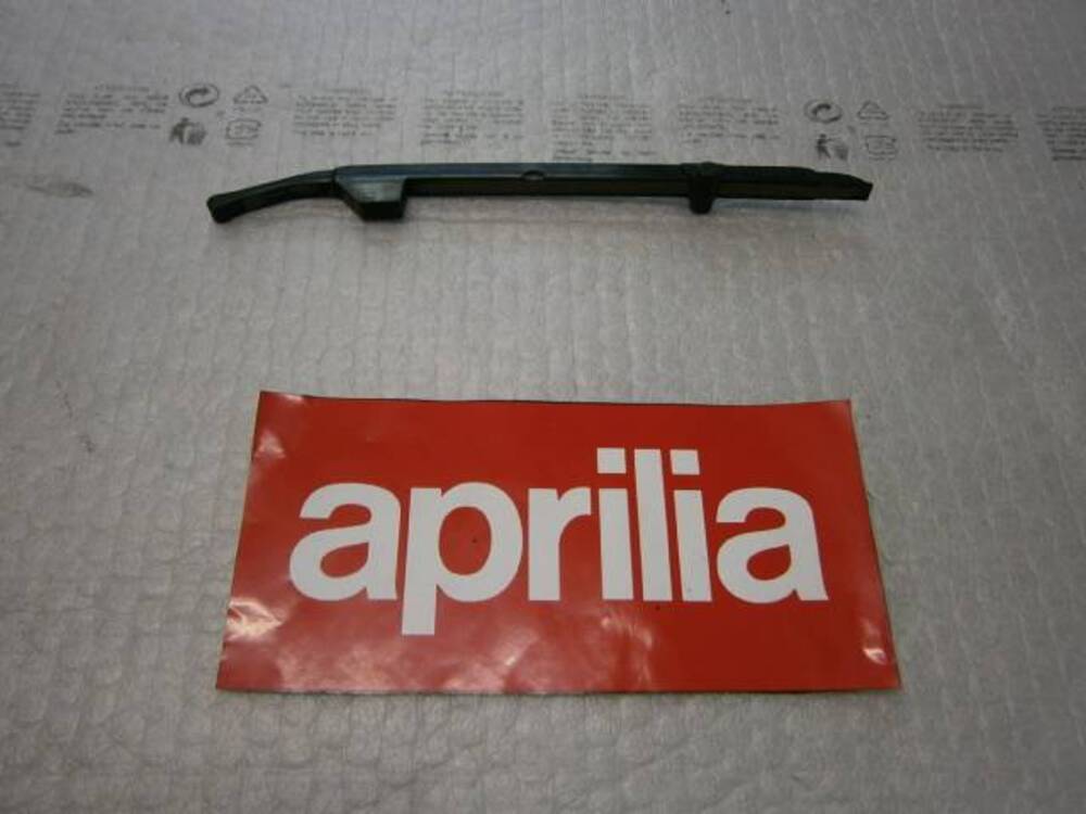 pattino guidacatena Aprilia