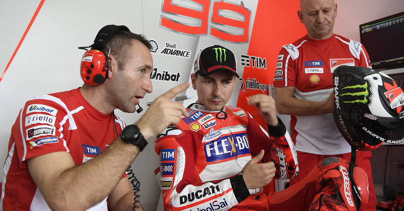 MotoGP. Ducati: Lorenzo si avvicina, Dovizioso contento