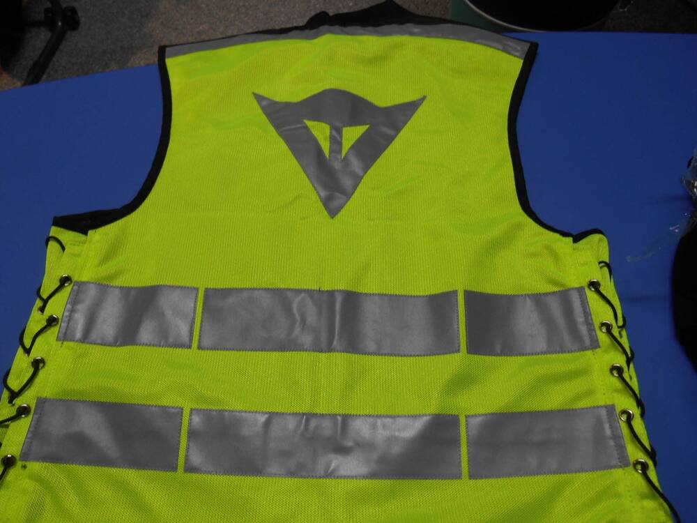 GILE HIGH VISIBILY PRO Dainese (2)