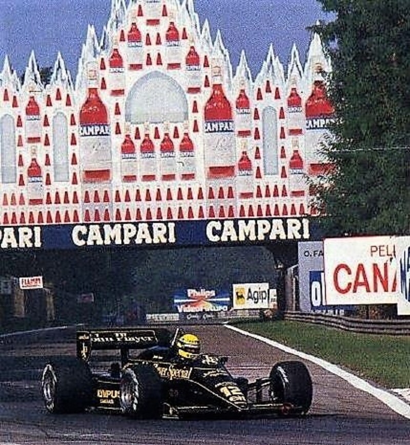 Quando correva Senna: tabaccai sulle monoposto e bevande alcoliche sul ponte, allora vivo e ben colorato per pi&ugrave; di tre giorni l&rsquo;anno