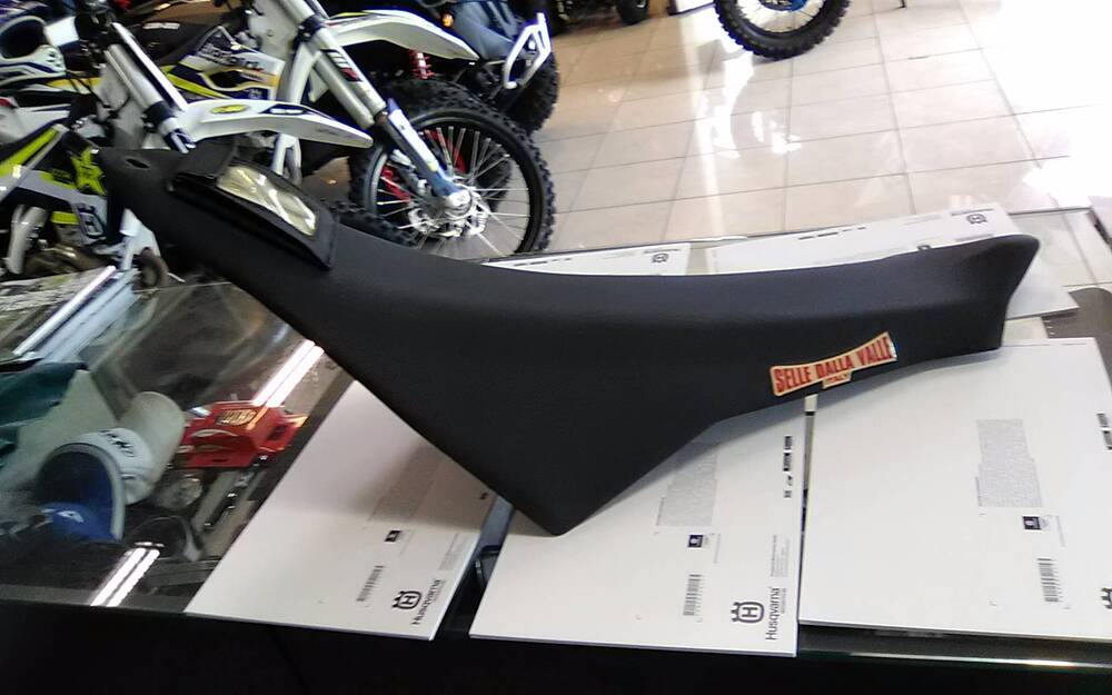 SELLA DALLA VALLE APRILIA