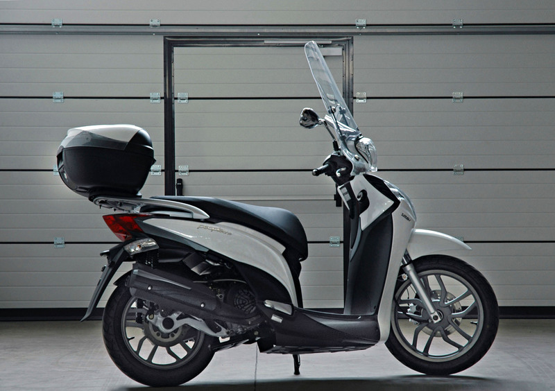 Kymco People 125 People 125i One DD (2015) (5)