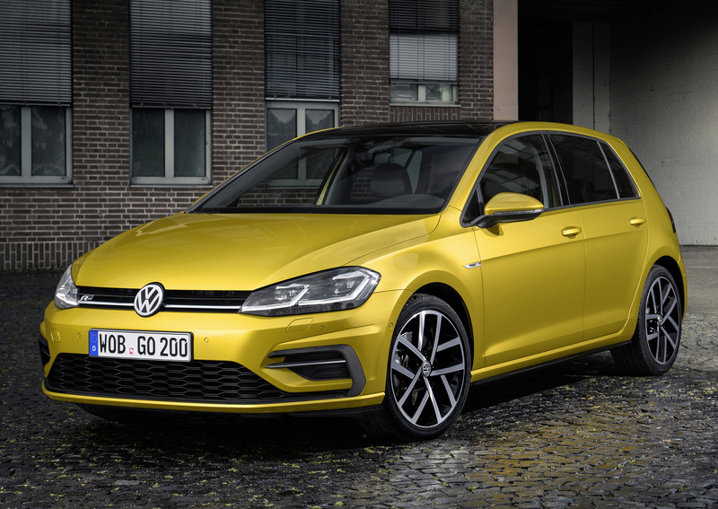 Volkswagen Golf restyling: arriva a marzo da 20.150 euro