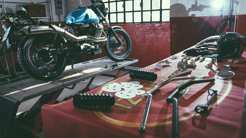 Moto Guzzi Garage,  la speciale officina dedicata alla V7