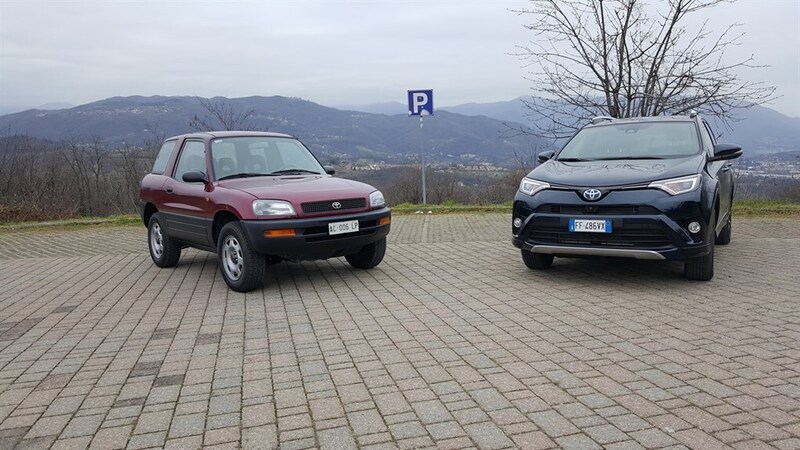 Ieri e oggi RAV4: Come &egrave; cambiato in 20 anni