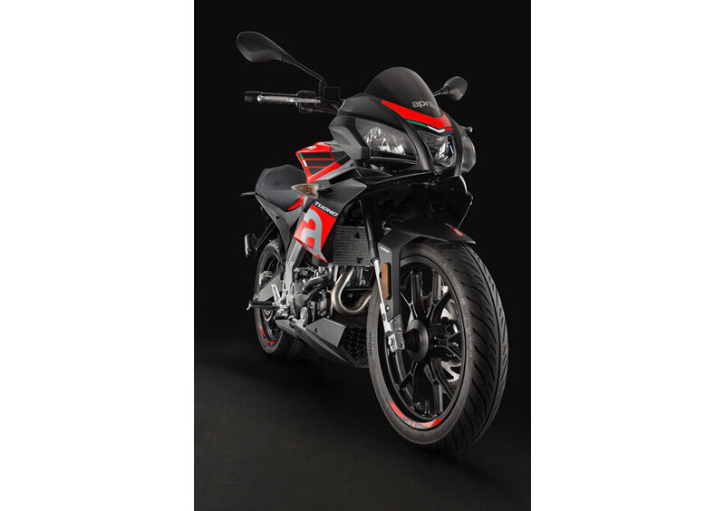 Aprilia Tuono 125 Tuono 125 (2017 - 20) (12)