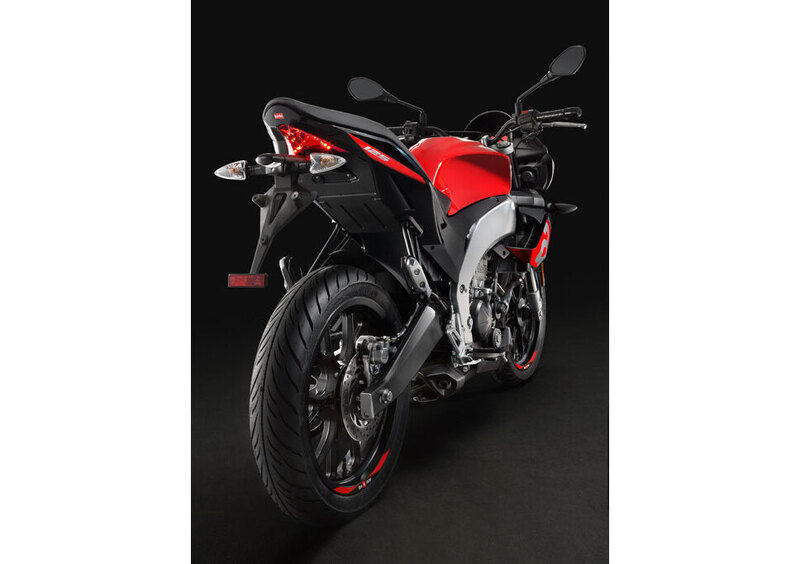 Aprilia Tuono 125 Tuono 125 (2017 - 20) (13)