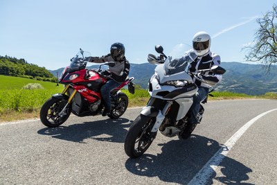 BMW S1000XR vs Ducati Multistrada 1200S 