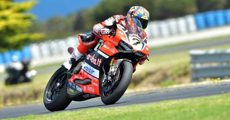 SBK 2017, libere Phillip Island: Davies chiude in testa