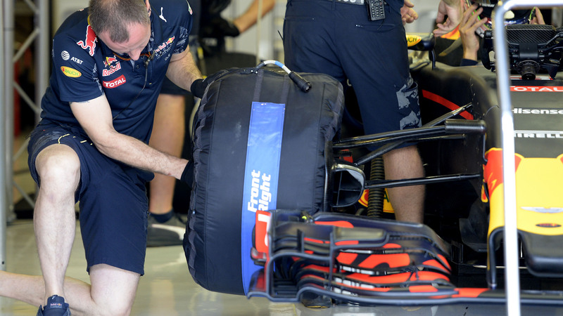 F1: a Barcellona la prima uscita delle gomme larghe 2017