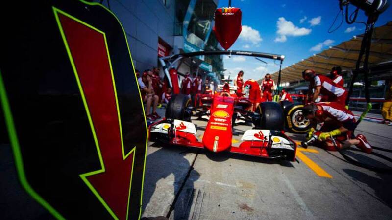 F1 Malesia 2015. Mercedes e Williams: &laquo;La Ferrari &egrave; pi&ugrave; forte&raquo;