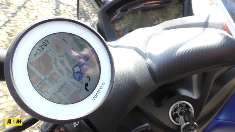 TomTom VIO: navigare sicuri