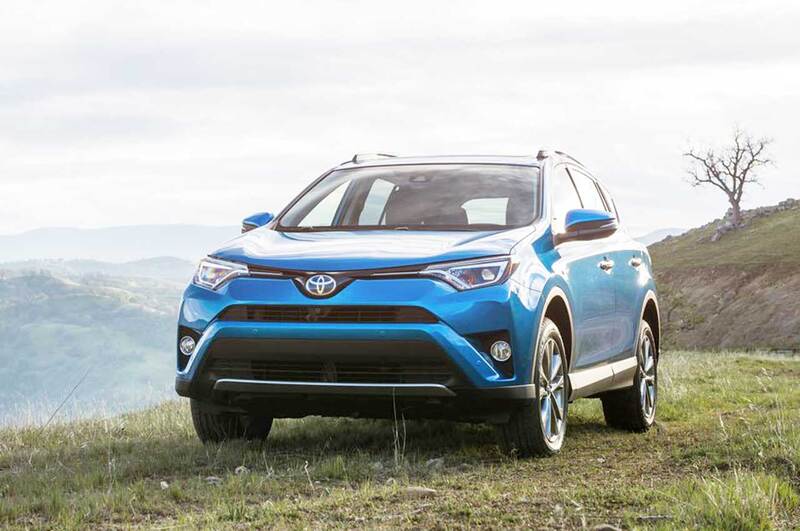 Toyota RAV4 restyling: cambia tutto. E ora &egrave; anche Hybrid