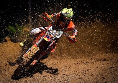 MXGP: mentre Cairoli trionfava a Losail, c'è chi non è uscito dall'aeroporto