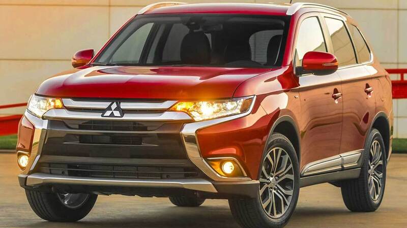 Mitsubishi Outlander restyling: gioca a fare il raffinato