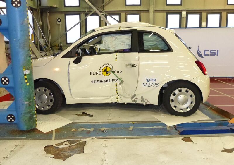 Scivolone Fiat 500 restyling: solo 3 stelle Euro NCAP