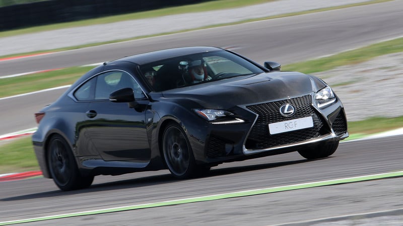 Lexus RC F 2017: sportivit&agrave; premium alla giapponese [Video Primo Test]