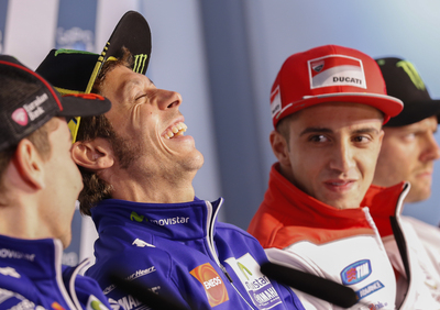 MotoGP 2015. Rossi: Marquez mi elogia o mi prende in giro?