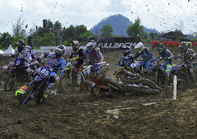 MXGP. Il fango indonesiano condiziona l’apertura del GP