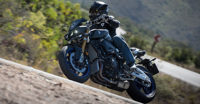 Yamaha MT-10 SP e Tourer Edition 2017. Doppio volto