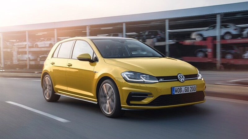 Volkswagen Golf R restyling, la videorecensione al Salone di Ginevra 2017 [Video]