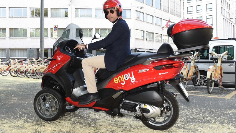 Scooter sharing Enjoy, partito a Milano con gli MP3