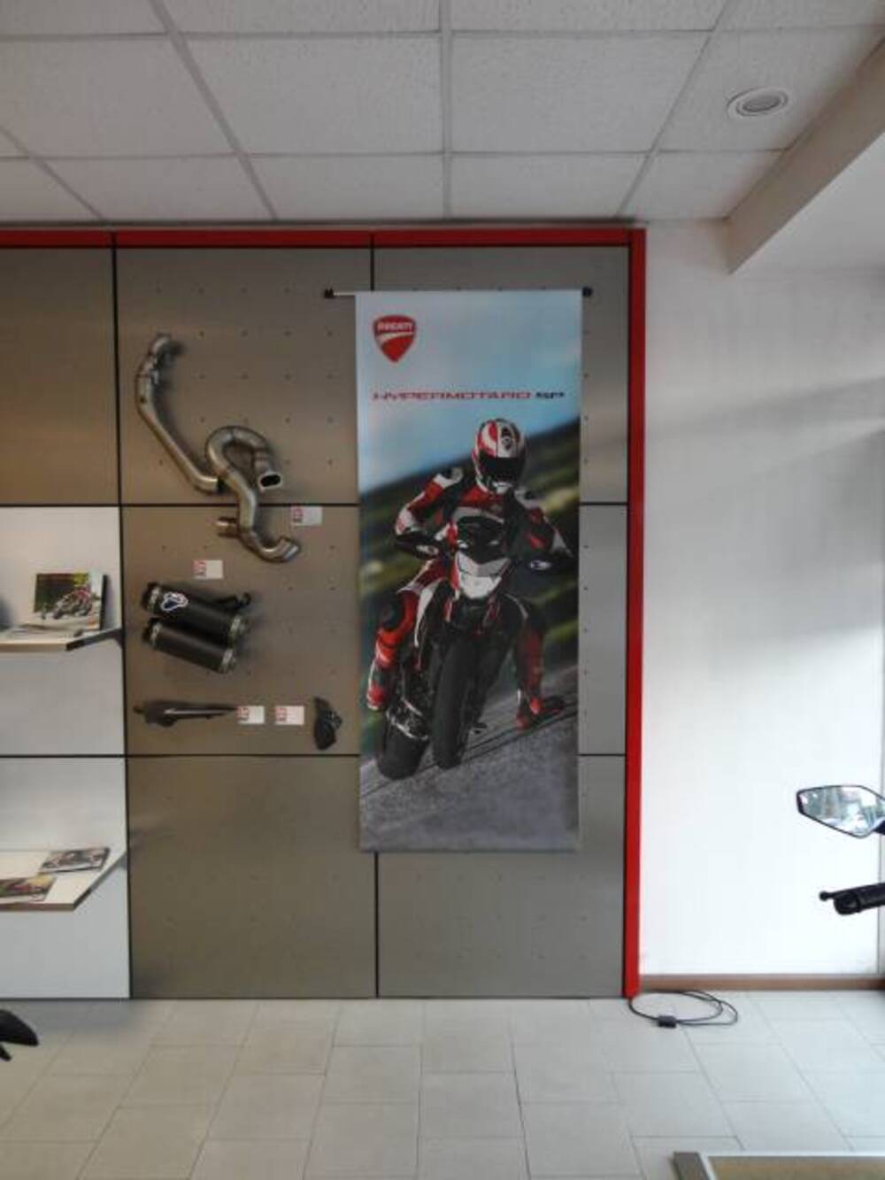 Banner Ducati Banner (2)