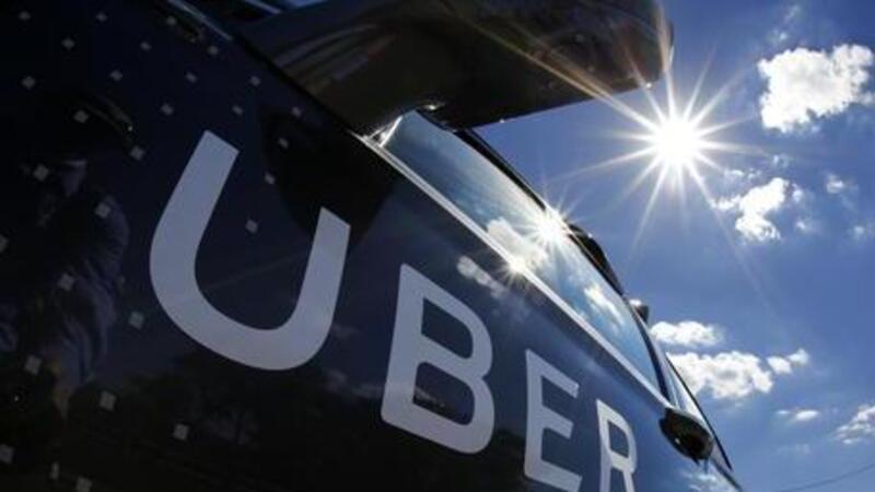 Uber: &laquo;Pronti a compensare le licenze dei tassisti&raquo;