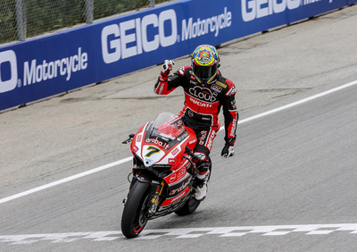 SBK 2015, Laguna Seca. Fantastica doppietta di Davies