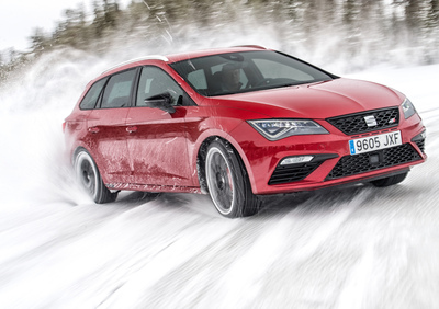 Seat Leon Cupra ST MY2017: come va la 4Drive sulla neve! [Video Primo Test]