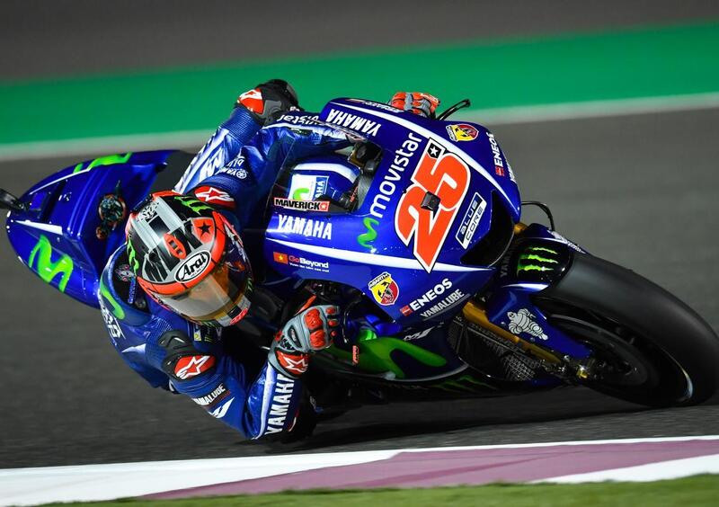 MotoGP 2017. Vi&ntilde;ales vince il GP del Qatar