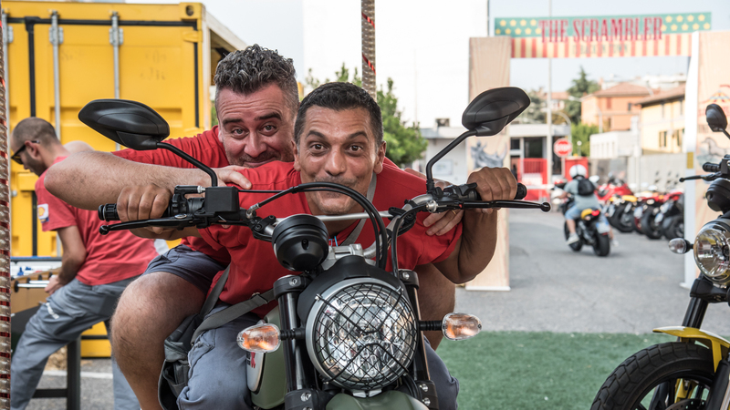  Scrambler compie un anno, Ducati fa festa a Borgo Panigale