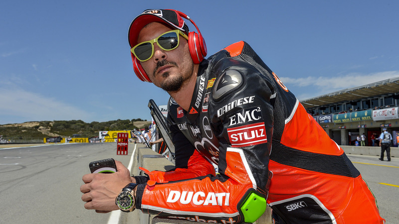 SBK 2015. Stagione finita per Davide Giugliano 