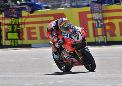 SBK. Davies si impone in Gara-2 ad Aragón