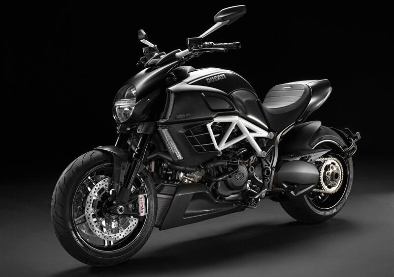 Ducati Diavel 1200 Diavel 1200 Cromo (2012)