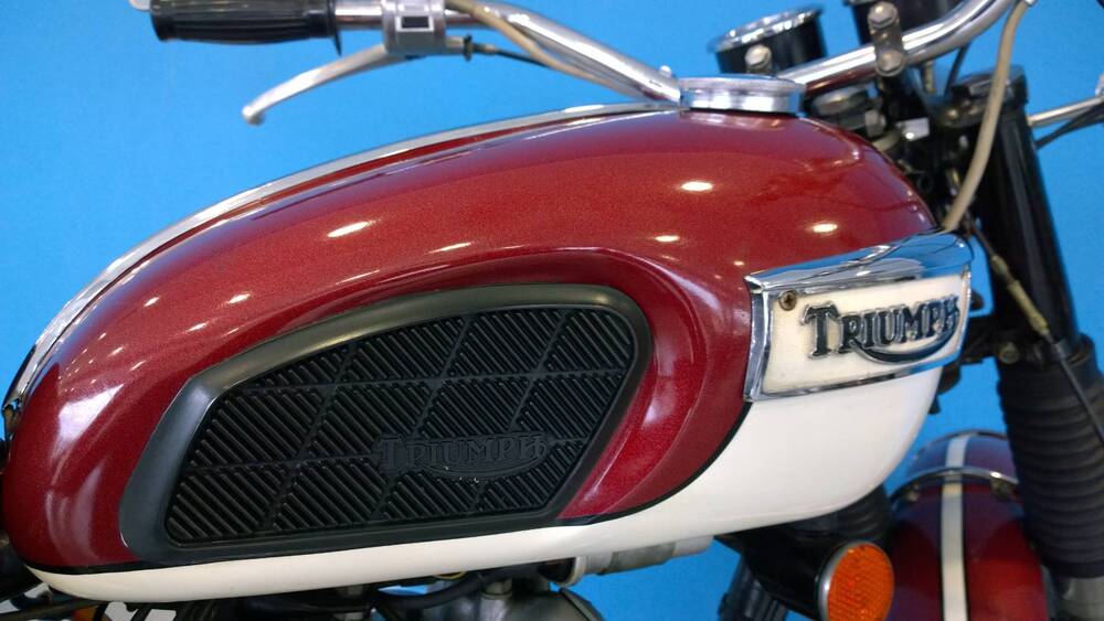 Triumph 500 T 100 R DAYTONA (15)