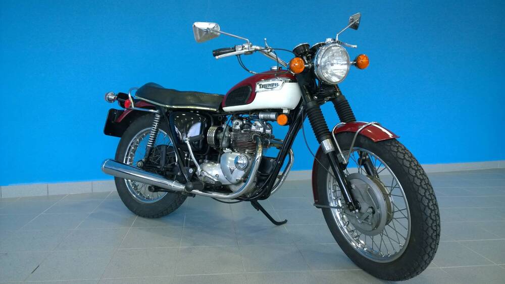 Triumph 500 T 100 R DAYTONA (2)