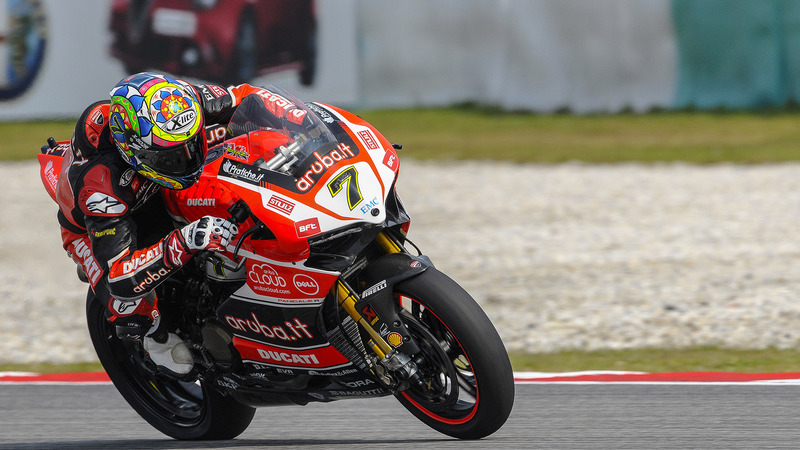 SBK 2015, Sepang. Davies vince gara 2. Biaggi cade subito