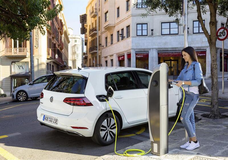 Volkswagen spinge l&#039;elettrico abbattendo l&#039;IVA sulla e-Golf