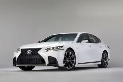 Lexus LS F Sport, debutto al Salone di New York 2017