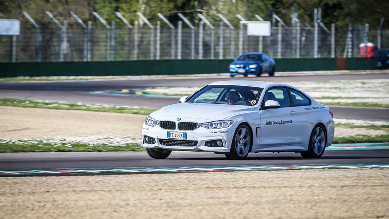 BMW, SpecialMente: corsi di guida sicura avanzata per i diversamente abili [Video]