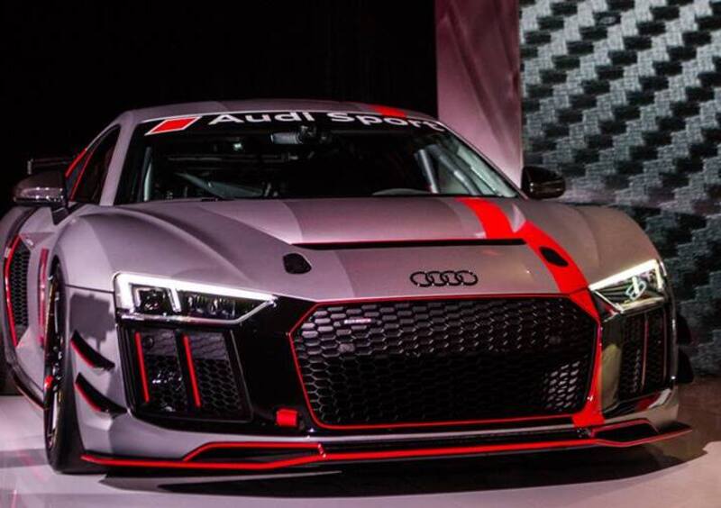 Audi R8, 2017: nuova versione GT4 LMS